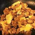 koedakko's cooksnap of when they made 簡単おかず☆茸と豚挽肉のオイスター卵炒め.