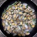 やっちょこ's cooksnap of when they made 簡単！水菜とあさりの酒蒸し.