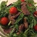 ♪きっとんとん♪'s cooksnap of when they made 超簡単♪牛ステーキ肉と春菊のサラダ風.