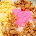 mmiom's cooksnap of when they made そぼろと桜でんぶの三色丼.