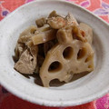gakky's cooksnap of when they made ***蓮根とお揚げの煮物***.