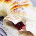 ちぃこgogo's cooksnap of when they made 白パンで＊チョコ＆イチゴのちぎりパン.