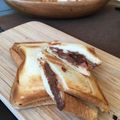 まめたべまめた's cooksnap of when they made チョコとチーズのホットサンド風トースト.