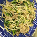 フジッコ2222's cooksnap of when they made 栄養満点 セロリの葉ともやし炒め.