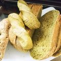 圧力鍋ごはん's cooksnap of when they made 粒あん入り緑茶パン(HB使用).