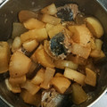 ☆アンシェル☆'s cooksnap of when they made 簡単！丸大根とサバ缶でほっこり旨煮.