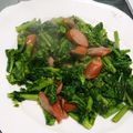 ｺｱﾗ's cooksnap of when they made 菜の花とソーセージのマスタード醤油炒め.
