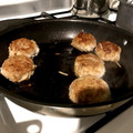erikanice's cooksnap of when they made もやしと豚挽肉の磯辺焼きハンバーグ.