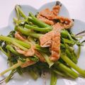 かずちゃん25's cooksnap of when they made からし菜と油揚げのニンニク風味炒め.