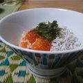 ダイナマイト漆黒's cooksnap of when they made しらすいくら丼.