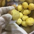 クックEORLBR☆'s cooksnap of when they made 圧力鍋で時短 いもを蒸す【ズル剥け】.