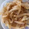 ma___111's cooksnap of when they made 簡単5分◎ヘルシーうまうまピリ辛もやし.