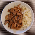 プーまま☆'s cooksnap of when they made 甘くない！ガツンと豚の生姜焼き.