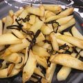 ＊tomo＊。's cooksnap of when they made ガリバタで旨い☆じゃがいもの塩昆布炒め.