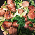 コロコロコロ's cooksnap of when they made 簡単＊豚こま肉団子と小松菜の中華煮.