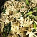 蒼城鈴's cooksnap of when they made 春菊としめじの炒め物.