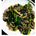 クックE27F6B☆'s cooksnap of when they made 春菊としめじの炒め物.