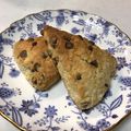 モコサク's cooksnap of when they made 材料４つ！ＨMで作るチョコチップスコーン.