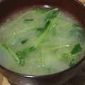 ずぼら新米主婦's cooksnap of when they made 豆苗と玉ねぎのお味噌汁.