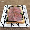 Chikatan☆'s cooksnap of when they made 焼きレタス粗挽き黒胡椒ベーコントースト！.
