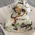Amalka's cooksnap of when they made 桜えび、塩昆布、あおさのおむすび.