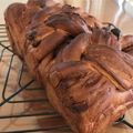 oliveeecup's cooksnap of when they made 【お家で菓子パン作り】チョコ三つ編みパン.