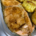 夕飯は６時です's cooksnap of when they made 簡単☆鮭の漬け焼き.