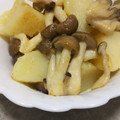 こむぎぱくぱく's cooksnap of when they made じゃがしめじの柚子胡椒マヨ炒め♥.