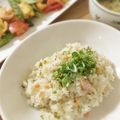 ★うさぎ組★'s cooksnap of when they made 炊飯器で時短！！鮭ピラフ.