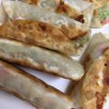 エミプゥ〜's cooksnap of when they made 餃子の皮でおつまみ☆クリーミーたこ焼き.