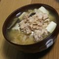 喜屋武壱岐家's cooksnap of when they made だし要らず！シーチキンのお味噌汁.