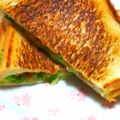 nosso's cooksnap of when they made パン耳のカレー納豆チーズサンド✿.