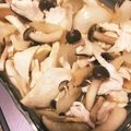 04eri08's cooksnap of when they made ルクエでキノコとささ身の味噌蒸し☆.