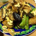 クロ８５'s cooksnap of when they made カリコリっ♬♪鶏軟骨のカシューナッツ炒め.