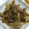 ナンバン's cooksnap of when they made **牛蒡とこんにゃくのお惣菜**.
