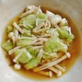 まゆこ♡'s cooksnap of when they made きゅうりの種とえのきの酢の物.
