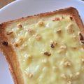 ちょこ05's cooksnap of when they made メープル＆チーズ＆アーモンドトースト♪.