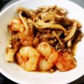 nasyoko's cooksnap of when they made おつまみに♡海老とキノコのバター醤油.