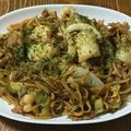 シャローフリーク's cooksnap of when they made 醤油とソースの☆イカ焼きそば☆ランチ.