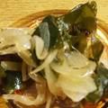 たま１１２０'s cooksnap of when they made わかめと玉ねぎの生姜炒め.
