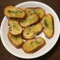四児のハハ's cooksnap of when they made 簡単♡じゅわっとガーリックトースト.