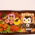kisa77's cooksnap of when they made キティ　ハロウィン　バットマン　キャラ弁.