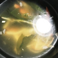 クック87R88F☆'s cooksnap of when they made カニかまとわかめのお吸い物.