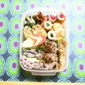 komutatata's cooksnap of when they made お弁当 たこやき風 卵焼き.