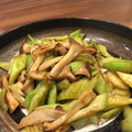 シュリンプM's cooksnap of when they made セロリときのこの炒め物.