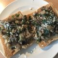 Yokchina's cooksnap of when they made バゲットのおつまみ☆きのこ＆オリーブ乗せ.