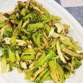 bonぼんbon's cooksnap of when they made ブロッコリーときのこの生姜オイスター炒め.