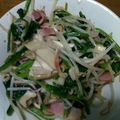 とんがり777's cooksnap of when they made もやしとほうれん草のガーリックベーコン炒.