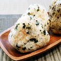 あーこ姐's cooksnap of when they made ＊わかめとかつお節のおにぎり＊.