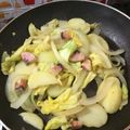 わたあめ★'s cooksnap of when they made 新たま新じゃが春キャベ炒め.